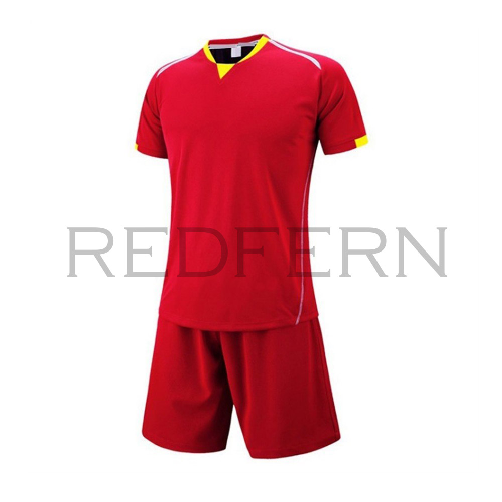 men_soccer_uniforms